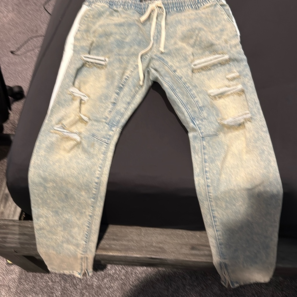 PAC Sun jeans.